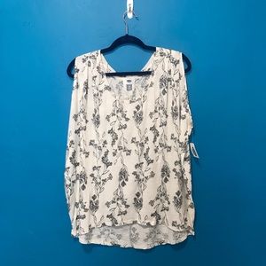 Old navy white and black floral printed tank
